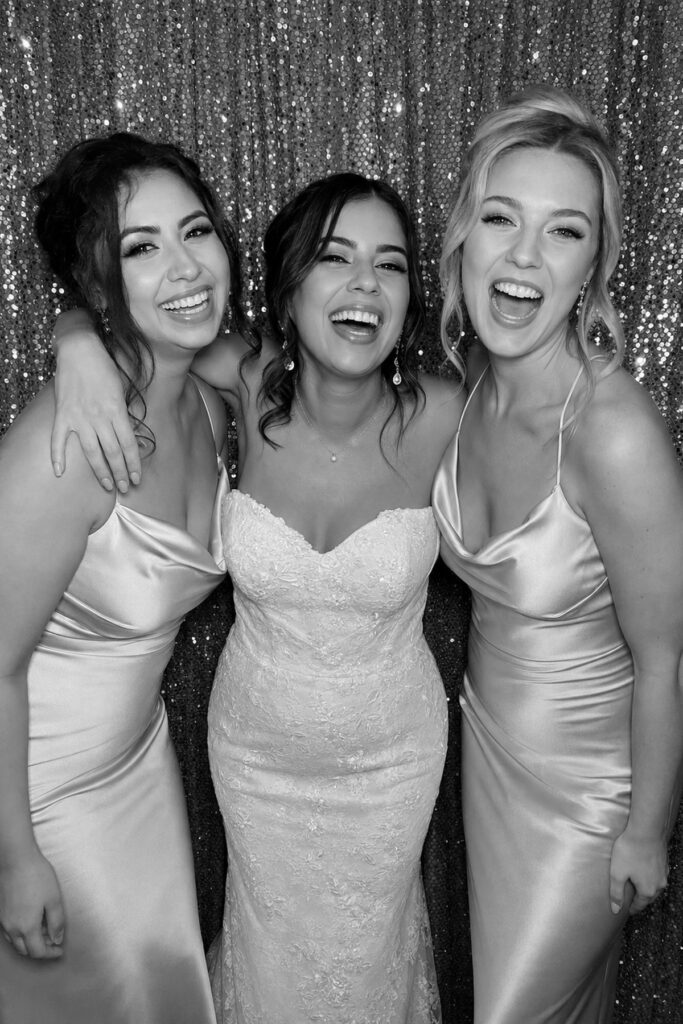 wedding_photobooth_bw_02