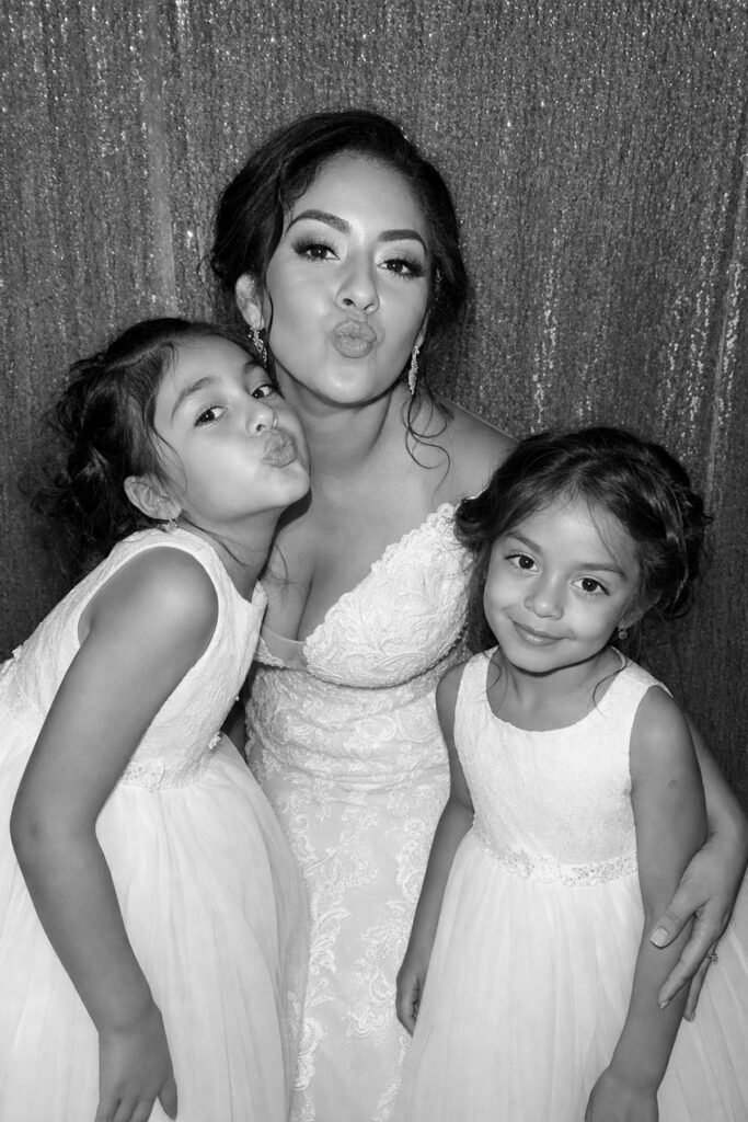 wedding_photobooth_bw_05