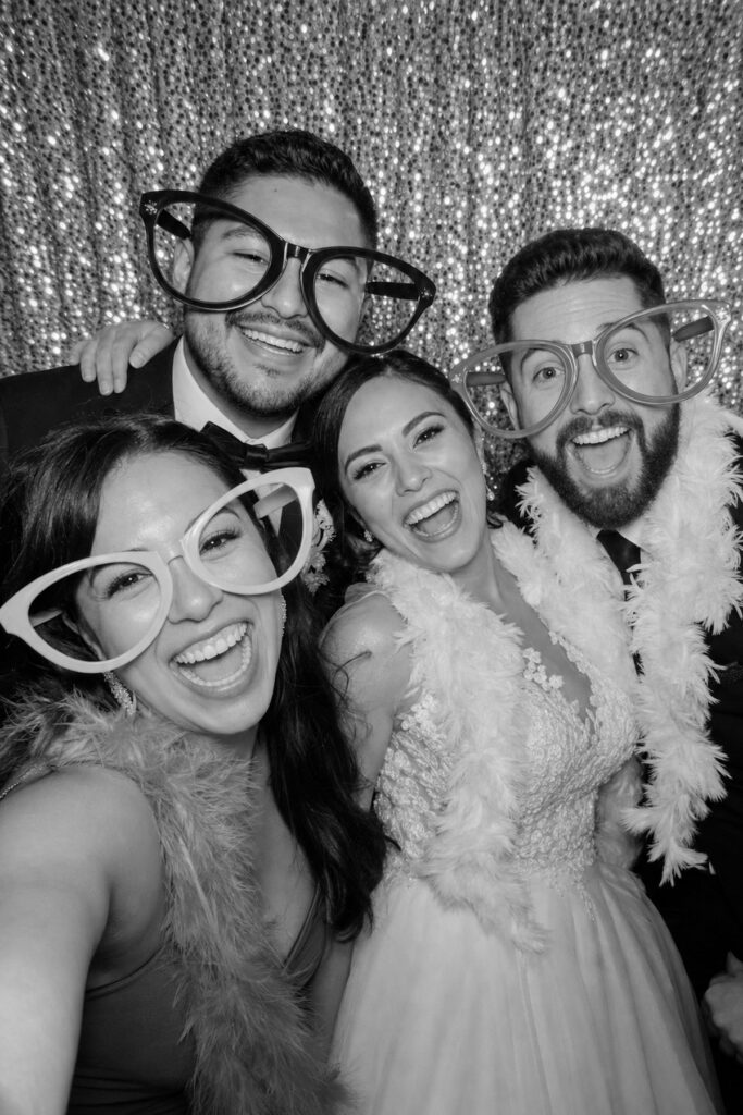 wedding_photobooth_bw_06